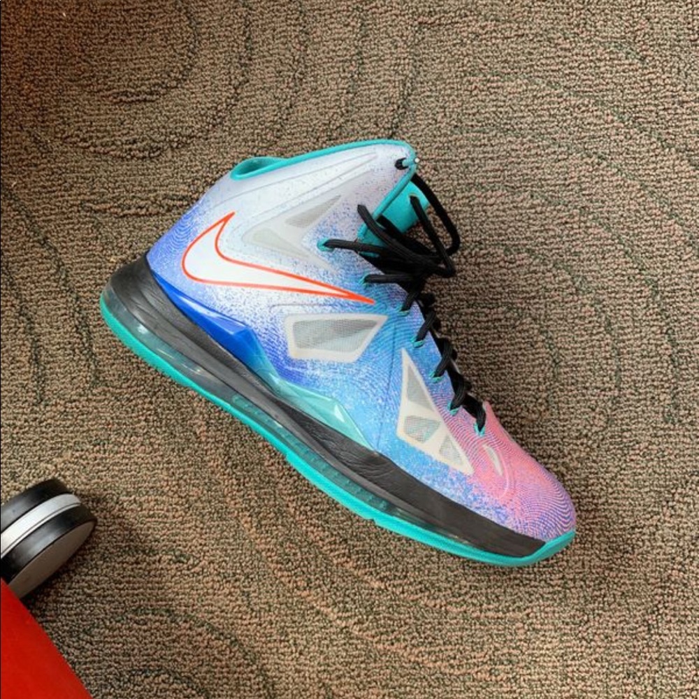 Lebron 10 platinums size 11